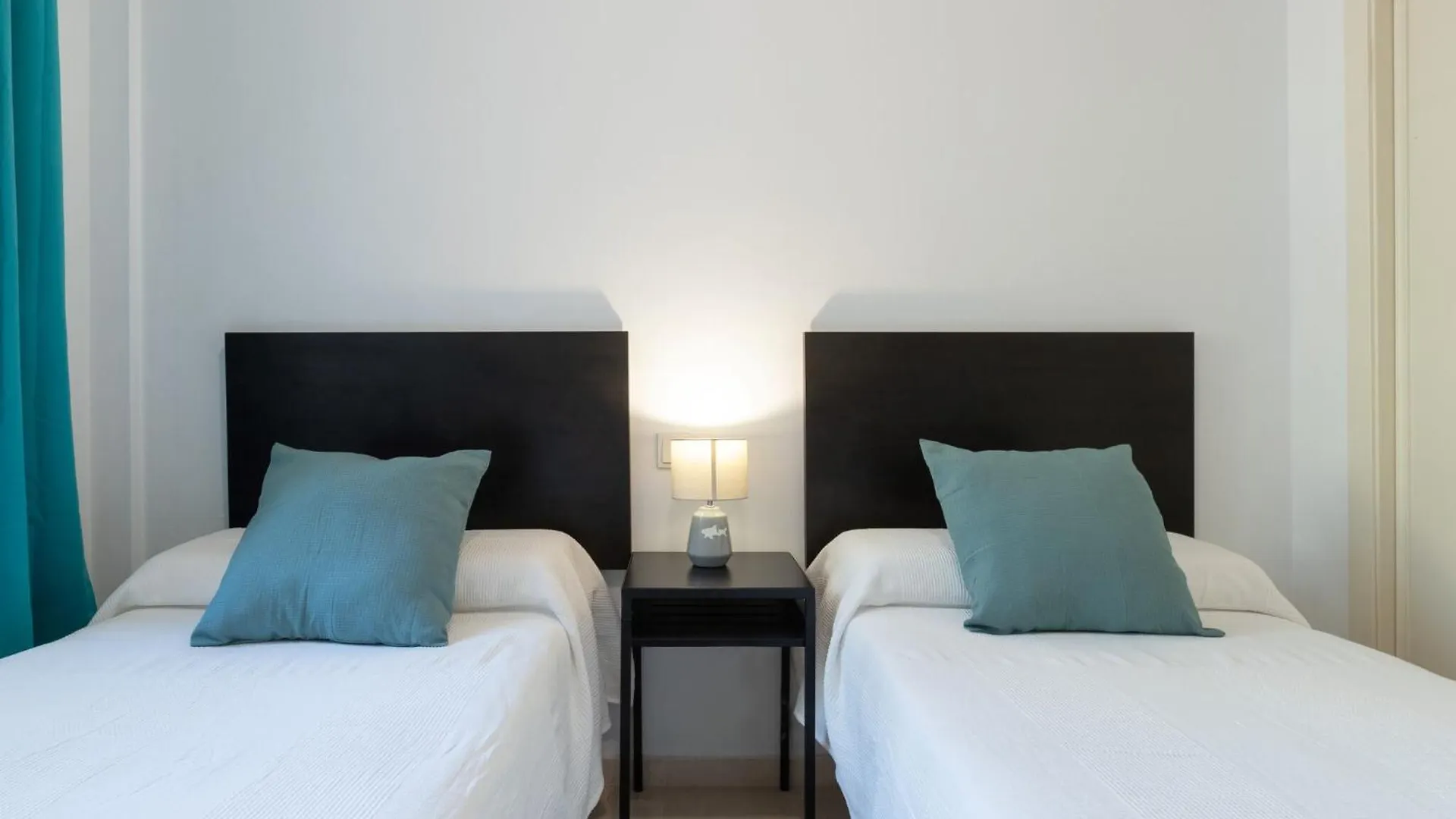 Aguamarina Gamonal - Apartment With Free Wifi Marbella