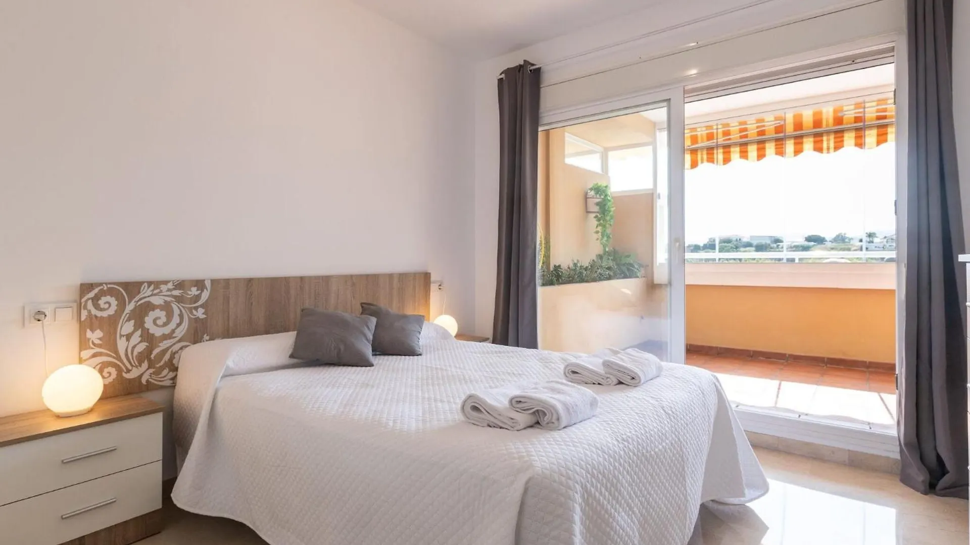 Holiday home Aguamarina Gamonal - Apartment With Free Wifi Marbella