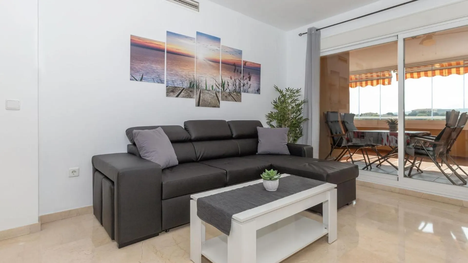 Aguamarina Gamonal - Apartment With Free Wifi Marbella 0*,  Spain