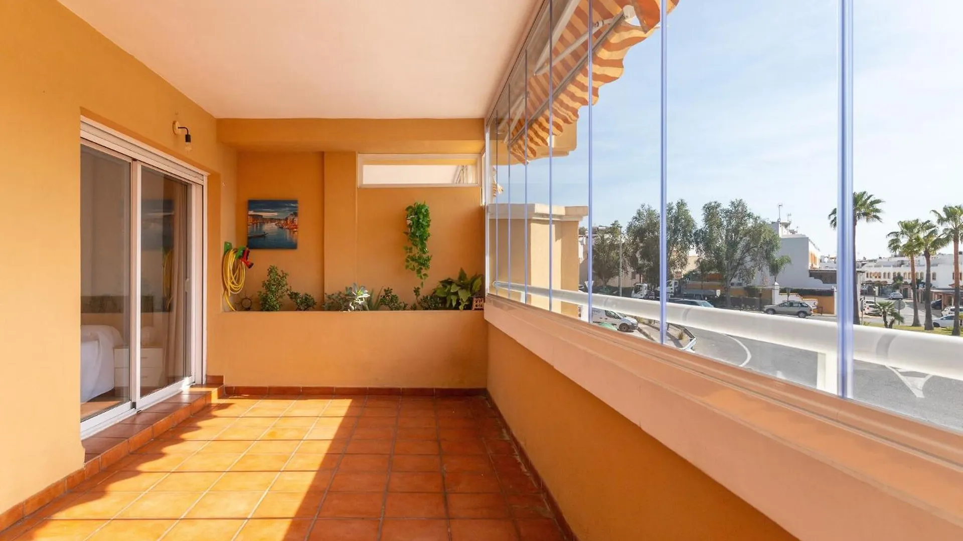 Aguamarina Gamonal - Apartment With Free Wifi Marbella