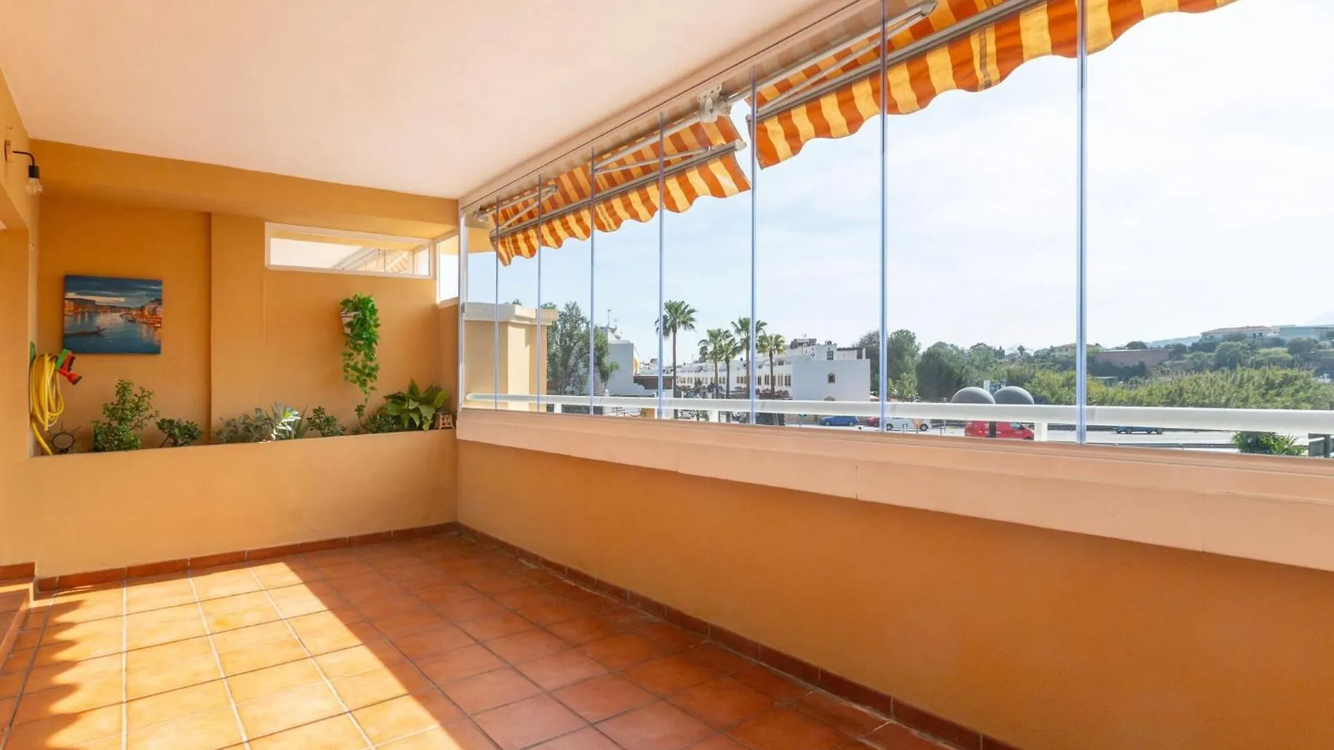 Aguamarina Gamonal - Apartment With Free Wifi Marbella Spain