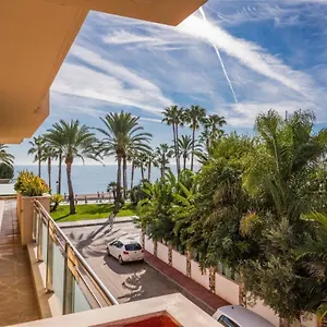 En La Zona Puerto Banus Noray Playa Marbella