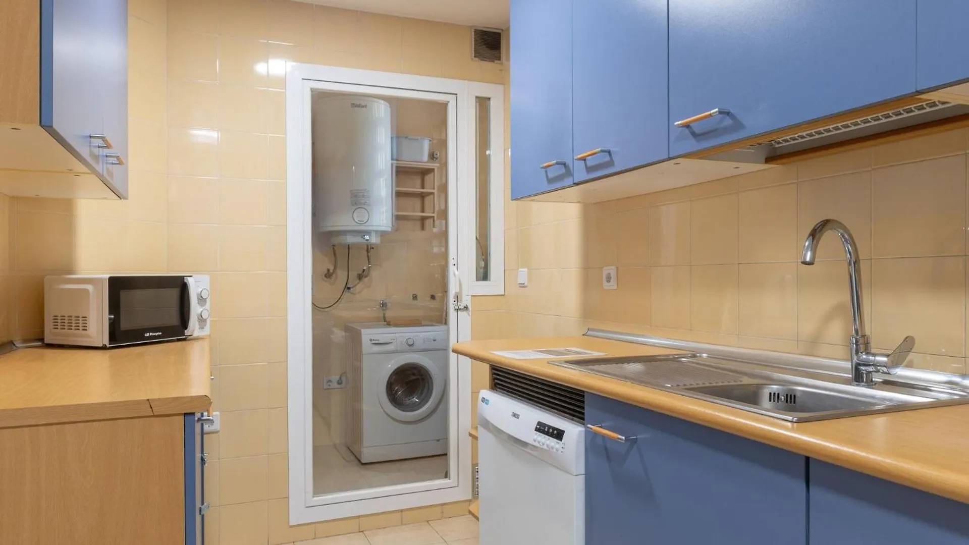 Aguamarina Gamonal - Apartment With Free Wifi Μαρμπέλλα 0*,
